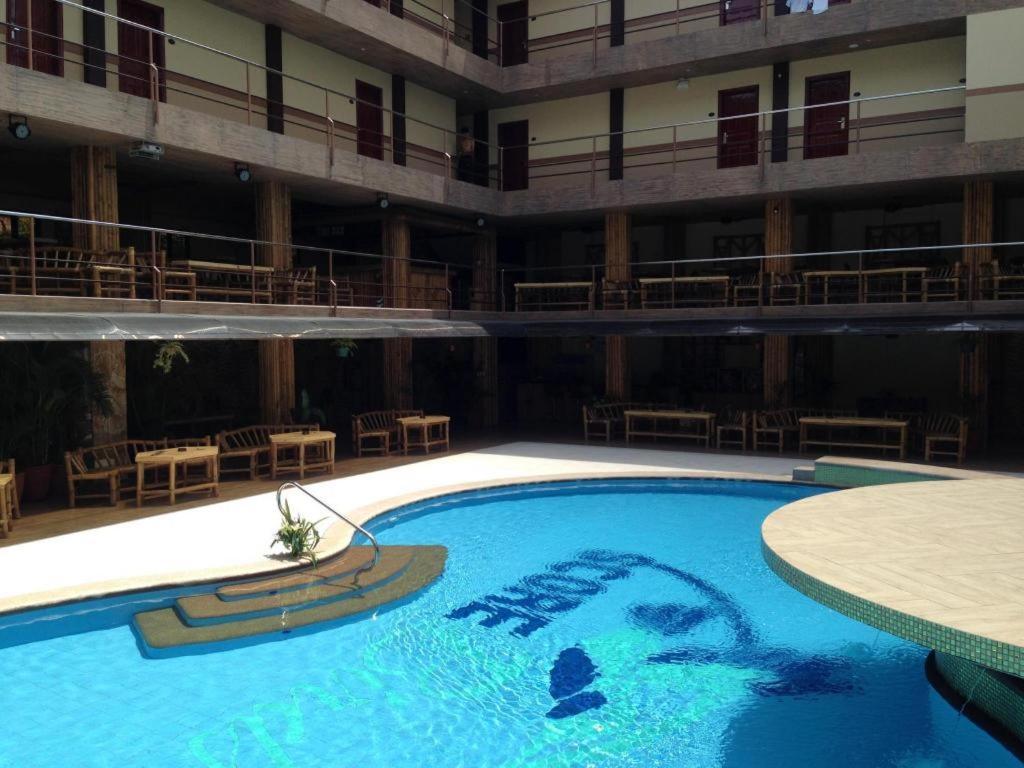 Score Birds Hotel آنغلوس المظهر الخارجي الصورة