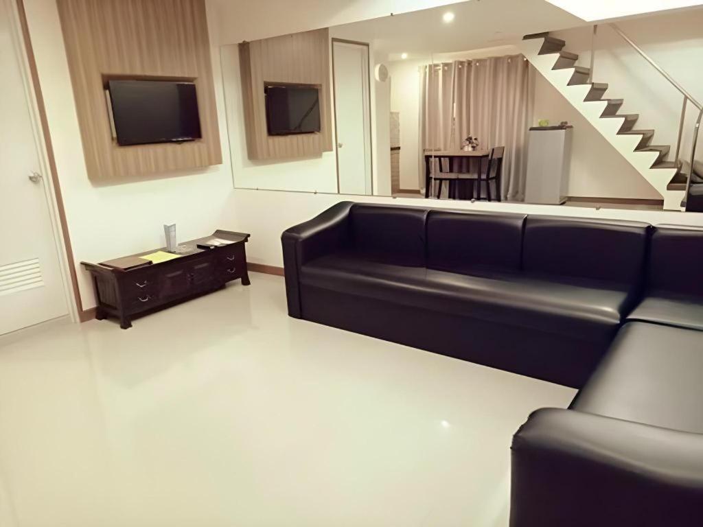 Score Birds Hotel آنغلوس المظهر الخارجي الصورة