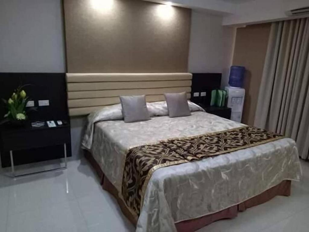 Score Birds Hotel آنغلوس المظهر الخارجي الصورة